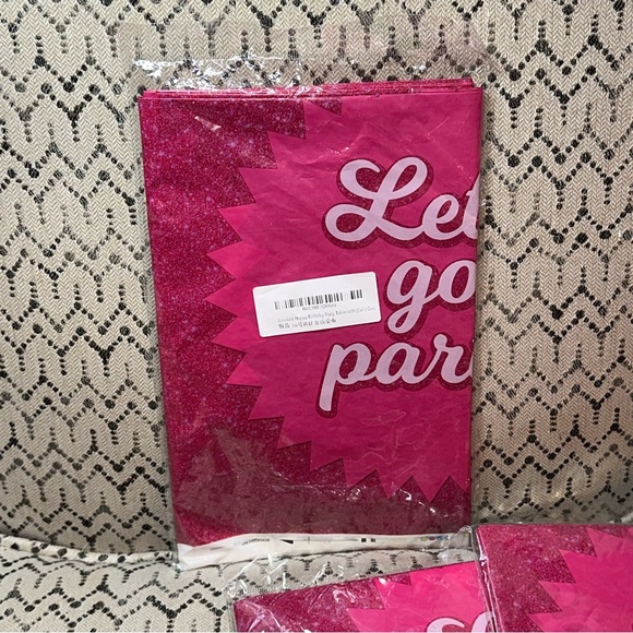 Barbie Birthday Party Tablecloths & Stickers- NEW - Picture 2 of 4